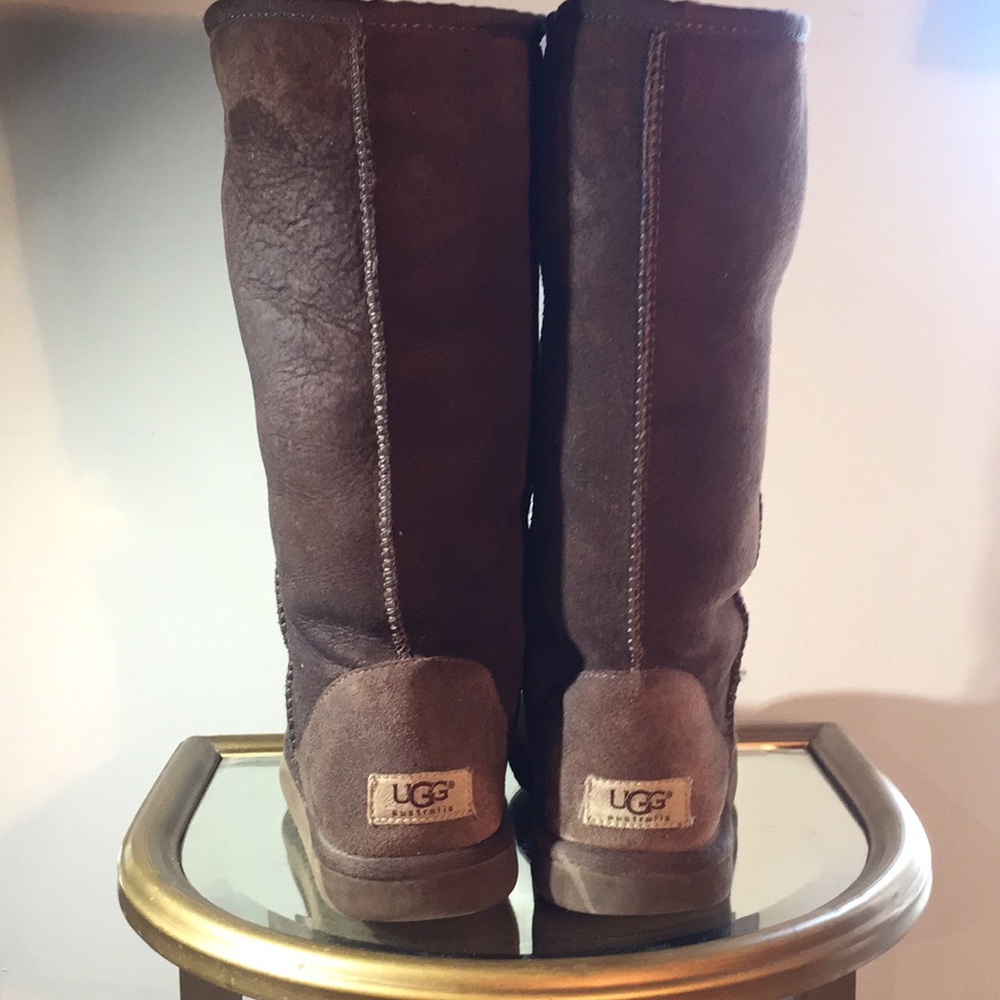 UGG Australia Women's Classic Tall sz.8 Brown